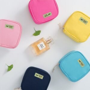 COSMETIC POUCH/ MAKE UP POUCH/ POUCH SERBAGUNA/ TAS MAKE UP